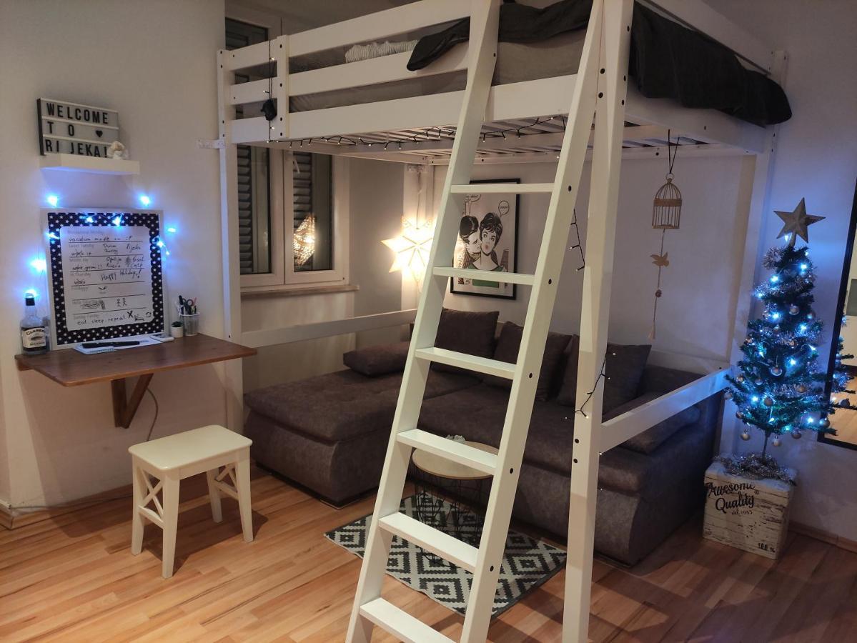 Studio Apartment Kontiki Рийека Екстериор снимка